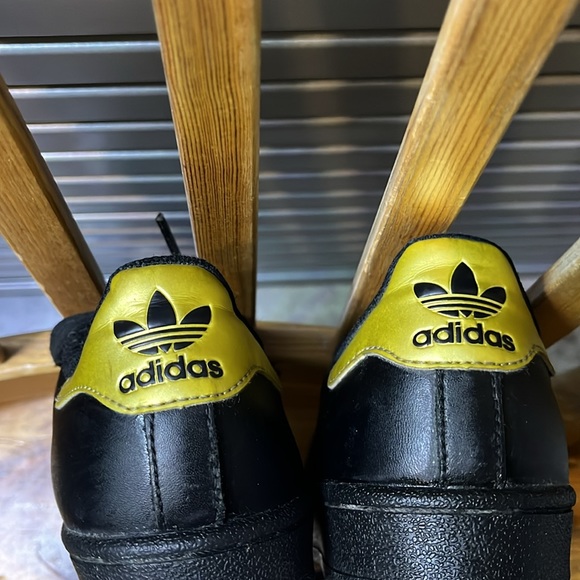 Adidas Superstars in Black and Gold, size 4 US. - Picture 3 of 6